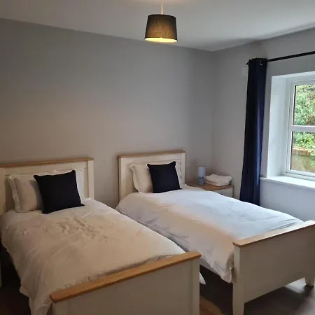 Апартаменты Modern 2 Bedroom With River Views *