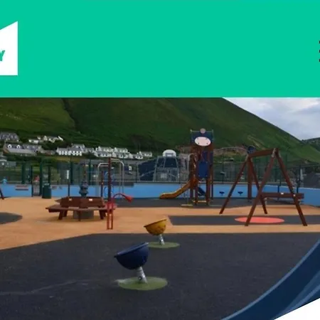 Modern 2 Bedroom With River Views