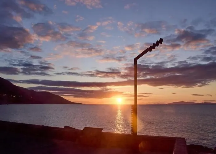 Apartament Modern 2 Bedroom With River Views *