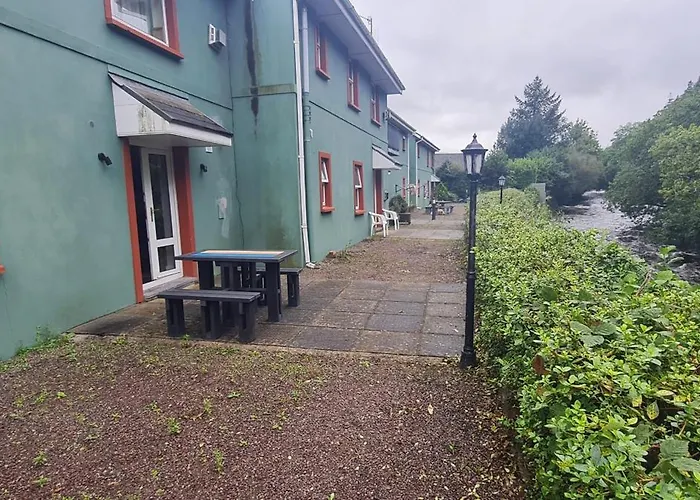 Modern 2 Bedroom With River Views Apartament *